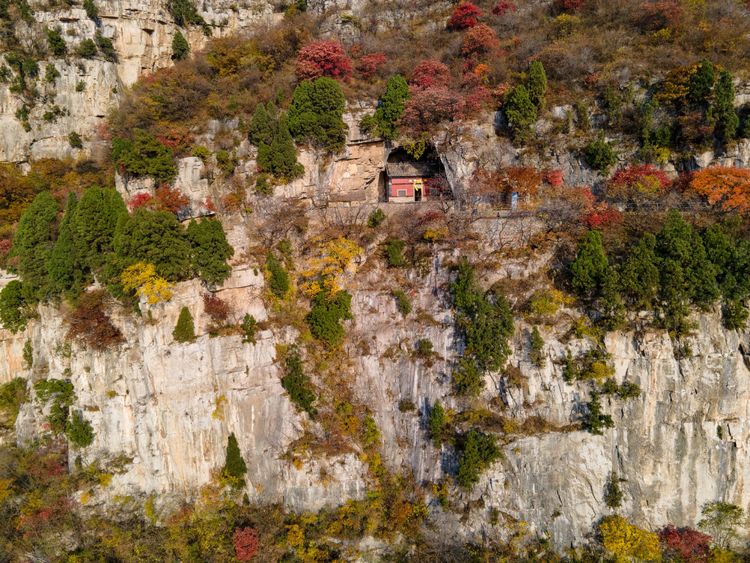 跟着《聊斋》漂亮小姐姐，穿越到潭溪山看最美秋色