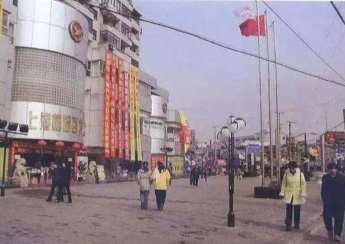1997年，上海1个月内14人被敲头，警方用一台BP机锁定敲头魔