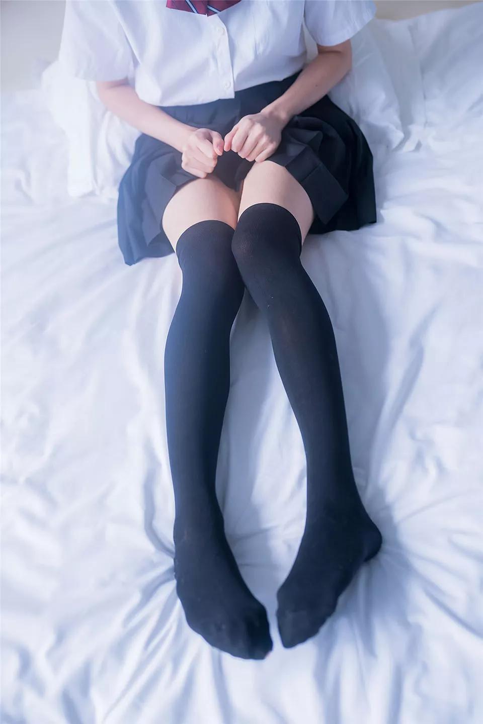 福利JK制服黑丝长腿性感诱人写真
