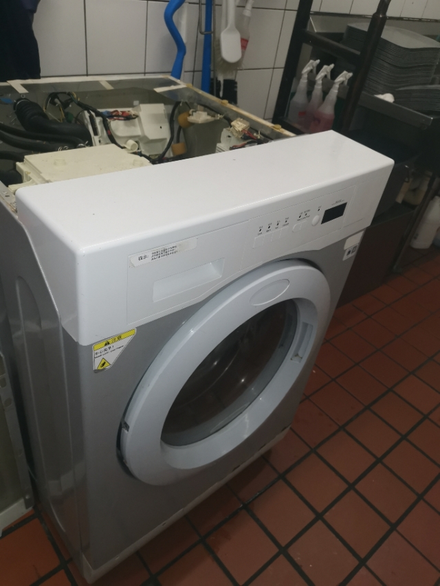 海尔洗衣机09810维修显示ERR7