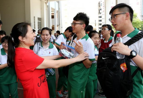 420分也能上一本？成绩一般的考生请注意，这些高校能“捡漏”