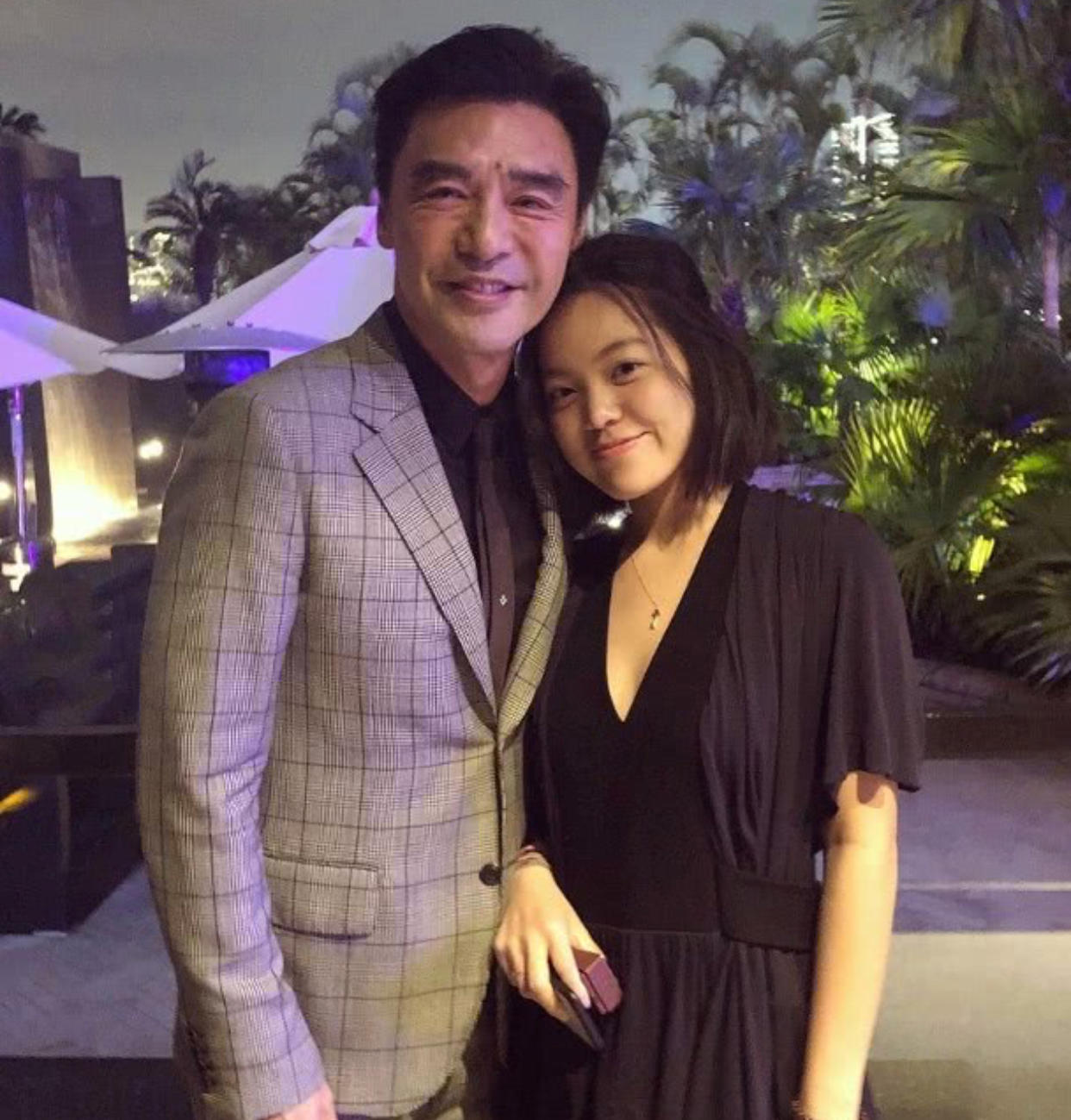 父母都是高颜值明星，孩子却各有各的“丑”法？遗传真是门玄学