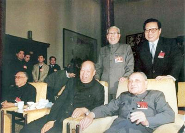 中共将帅为何只有36人被定为“军事家”？