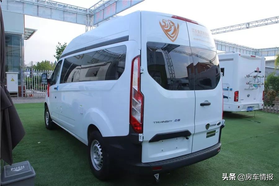 配全球十佳发动机的福特B型房车，日常坐6口，可上京牌不到30万