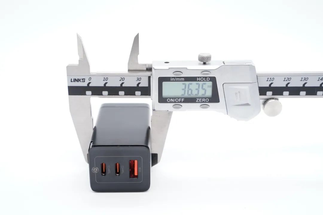 全新设计，突破体积极限，拆解国产控制器65W氮化镓快充