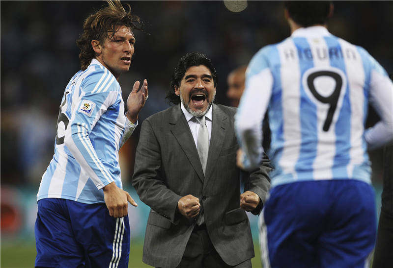 14年世界杯阿根廷主帅是谁(迭戈·马拉多纳的教导)