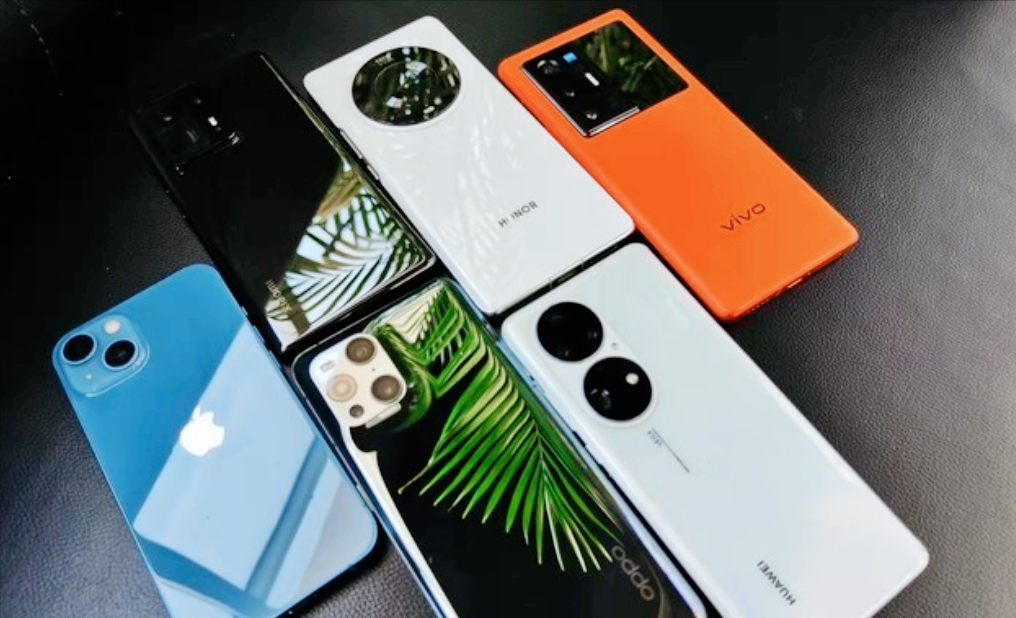 買蘋果、華為、OV還是小米？聽完手機店老板的分析，謎團解開了