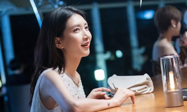 看了《只不过三十岁》才明白的五个道理是，三十岁的女性要经常听。