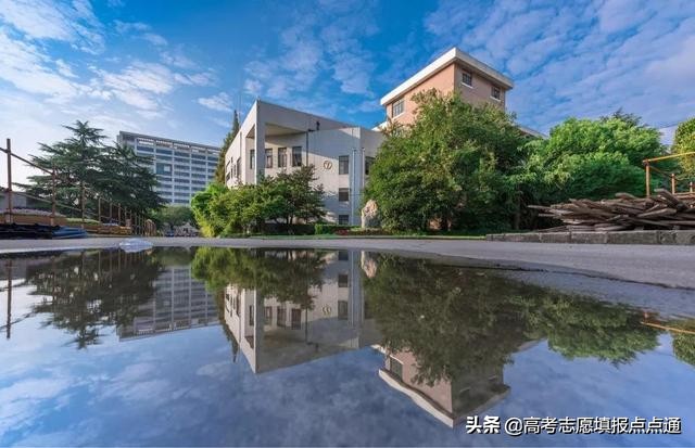 上海师范大学优势专业分析及2019、2018、2017年各省录取分数线