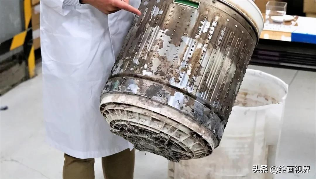 洗衣机里面的脏东西怎样清理洗衣机用久了很脏怎么清洗