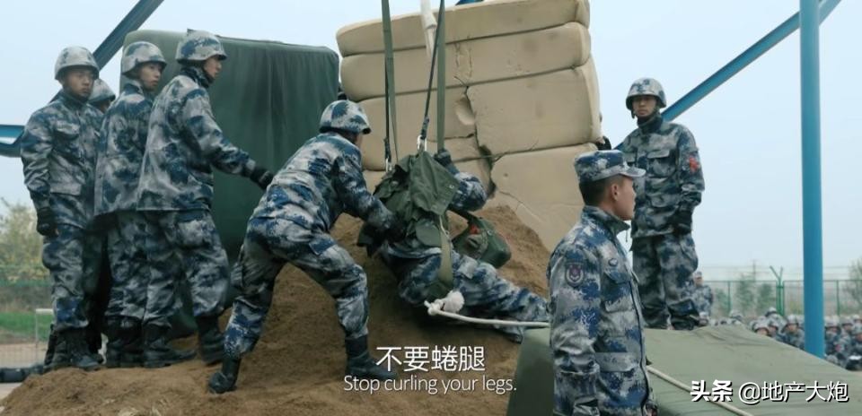 中国当兵的大学生，都是这样度过第一次
