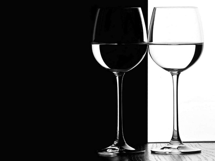 黑白配的装修风格能装出温馨感？网友：一秒钟被圈粉