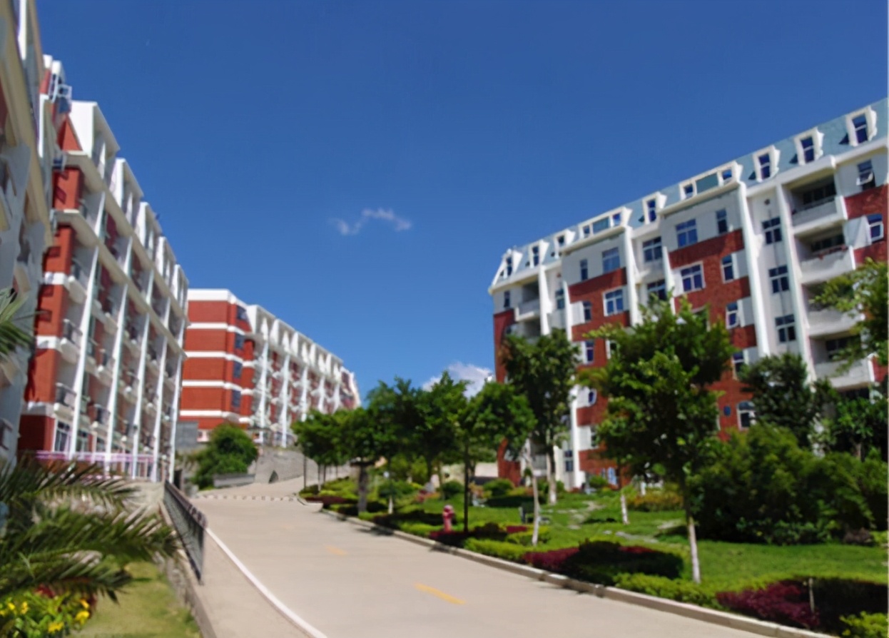 福建这4所二本大学，专业性高就业好，性价比还高，考上就是赚到