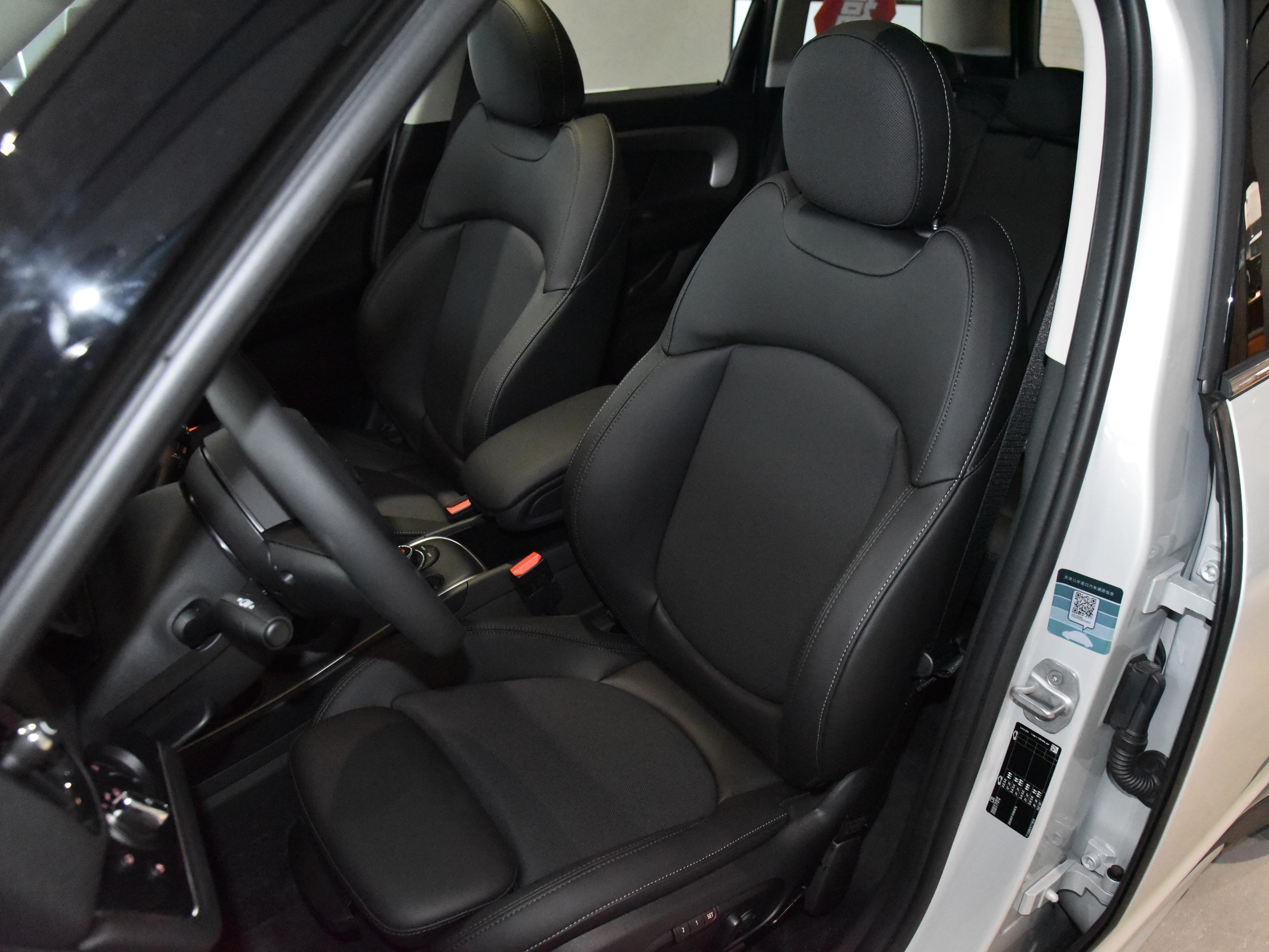 更加实用的SUV，回头率很高综合油耗6.1L，实拍MINI COUNTRYMAN