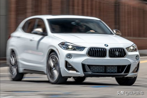 宝马X2，2022最新报价_图片，小型越野车，内饰豪华
