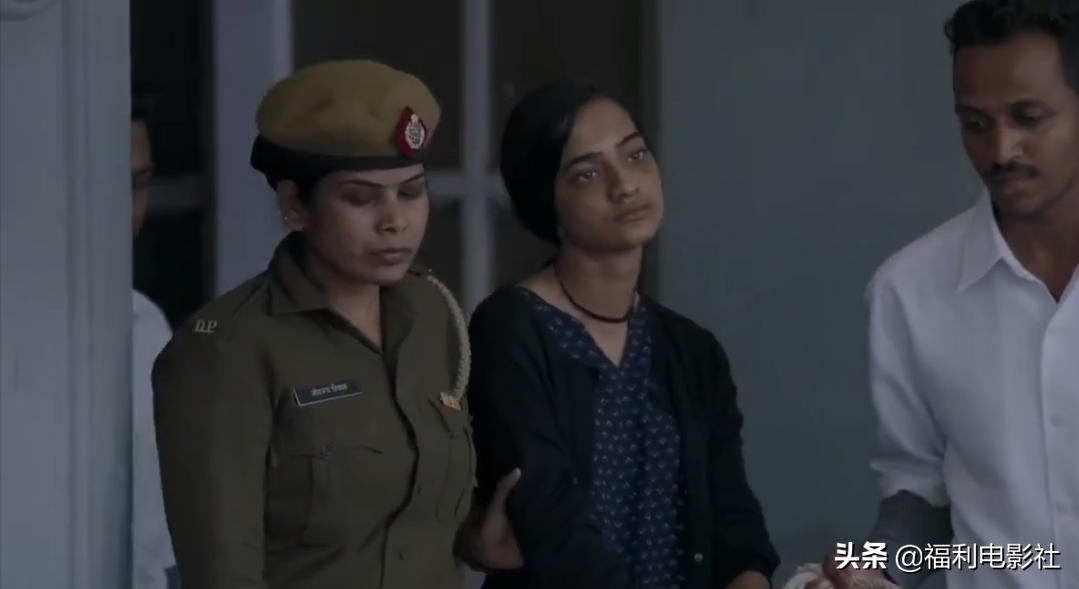 印度的悬疑片又开始了，医生夫妇被犯人杀死了10个人，才可以救自己的女儿