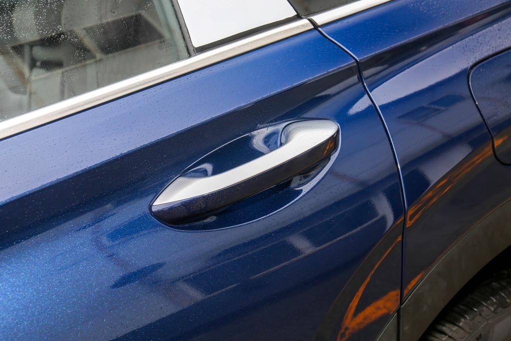 第四代胜达SANTAFE，智享便捷大六座SUV