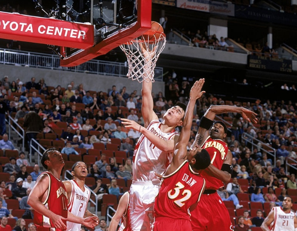 为什么nba越来越无聊(为何看NBA的人越来越少？没时间只是借口 5个原因让比赛乏味)