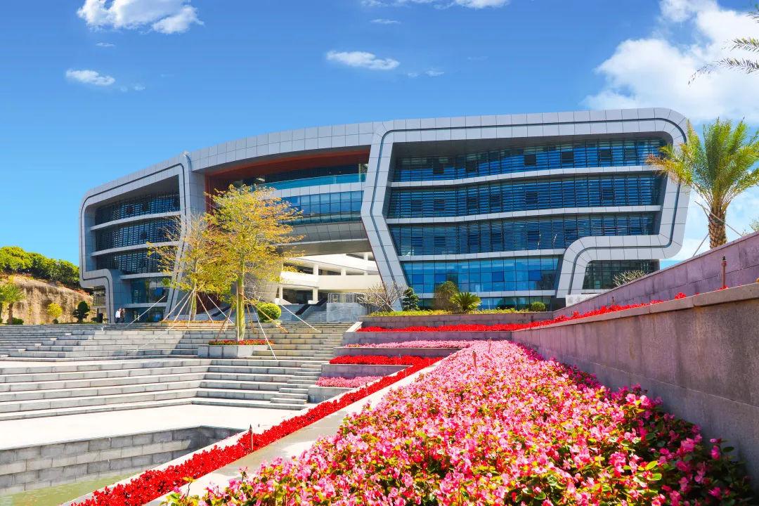 广州市37所本科高校，其中民办本科大学15所