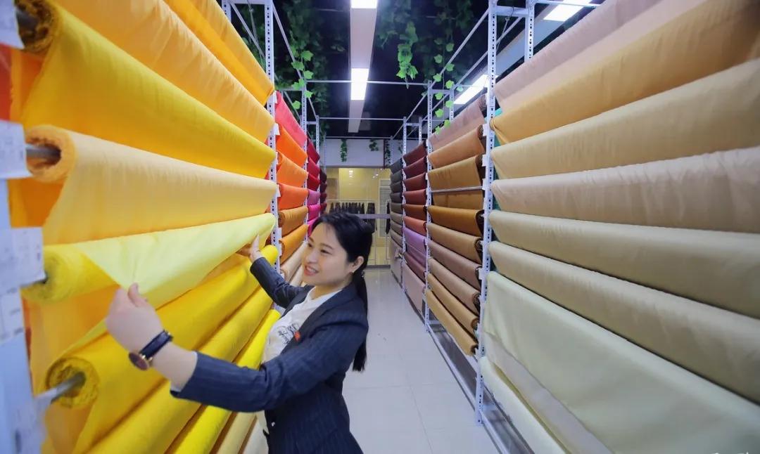 “绸都”盛泽的小弄堂与大人物