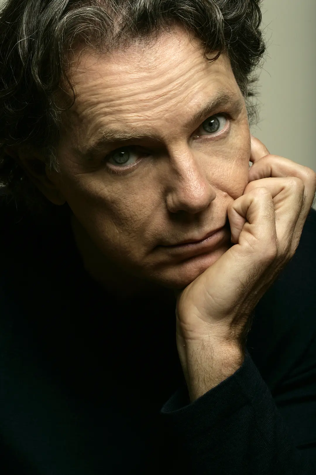 在中国不算大热的加拿大叔叔,最有名的作品是在《惊爆13天》中饰演