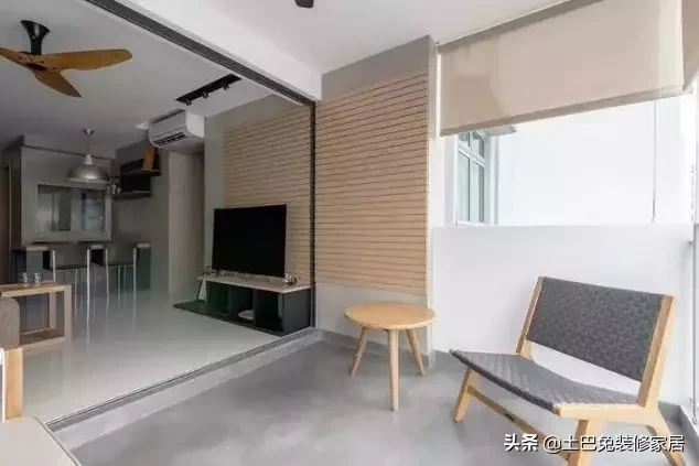 客厅阳台打通，聪明人这样装，直接多了一间房