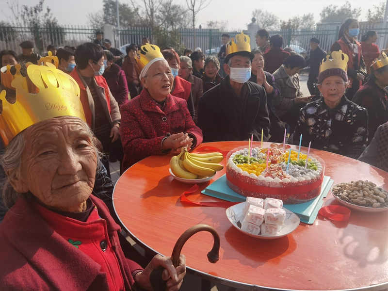 我為群眾辦實事 秦腔劇團進橋西——2021年度橋西村舉辦“懷德生日會”（組圖）