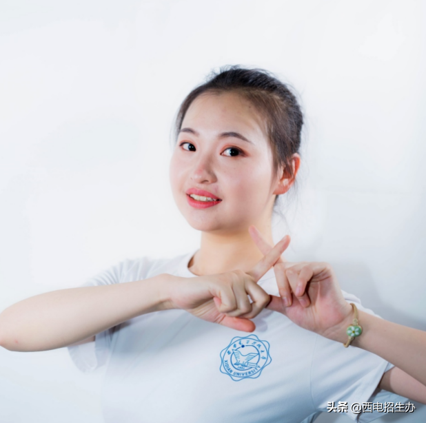 西电“美女学霸”：数学好、颜值高、会舞蹈，保研南开大学