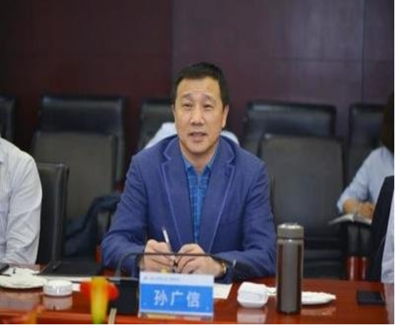 山东青岛富豪榜大洗牌，首富宝座易主，榜首身价一年暴涨300亿