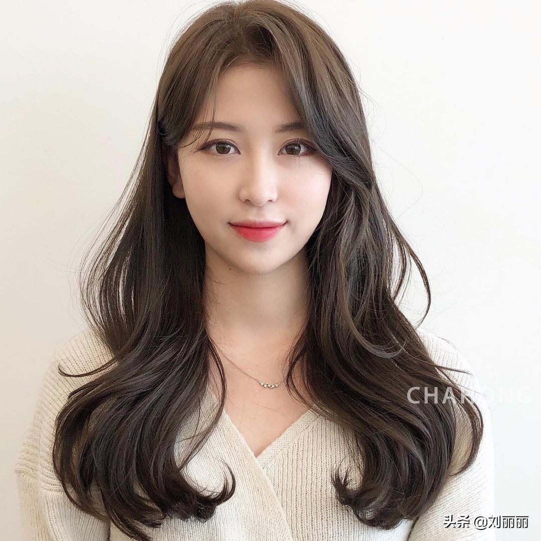 金亚麻色头发图片(新女神发型19款) - 赤虎壹号