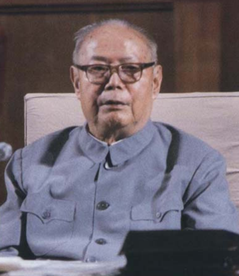 1984年叶剑英病危，中央已准备追悼会，紧急时刻钟南山力挽狂澜