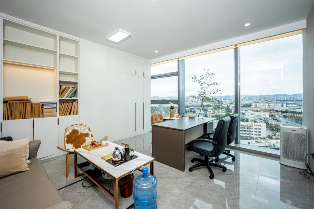 律所印象：上海市海华永泰（昆明）律师事务所