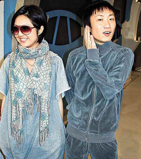 郑中基的下坡情史，38岁官宣婚讯当天离婚，49岁爱上5位港圈神颜