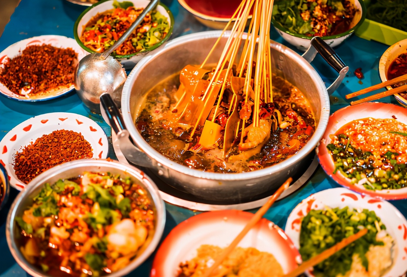 阳气最重的985大学，校长为男生脱单操碎心：多和川大学生交流