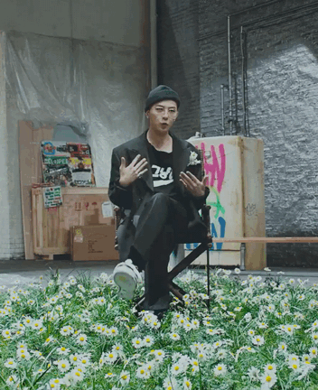 全世界都知道权志龙小雏菊有多潮！GD姐姐潮牌也这么火？韩流来袭
