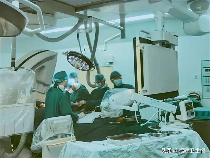 福建省立医院心外科黄烽主任荣列中国十大心外科专家
