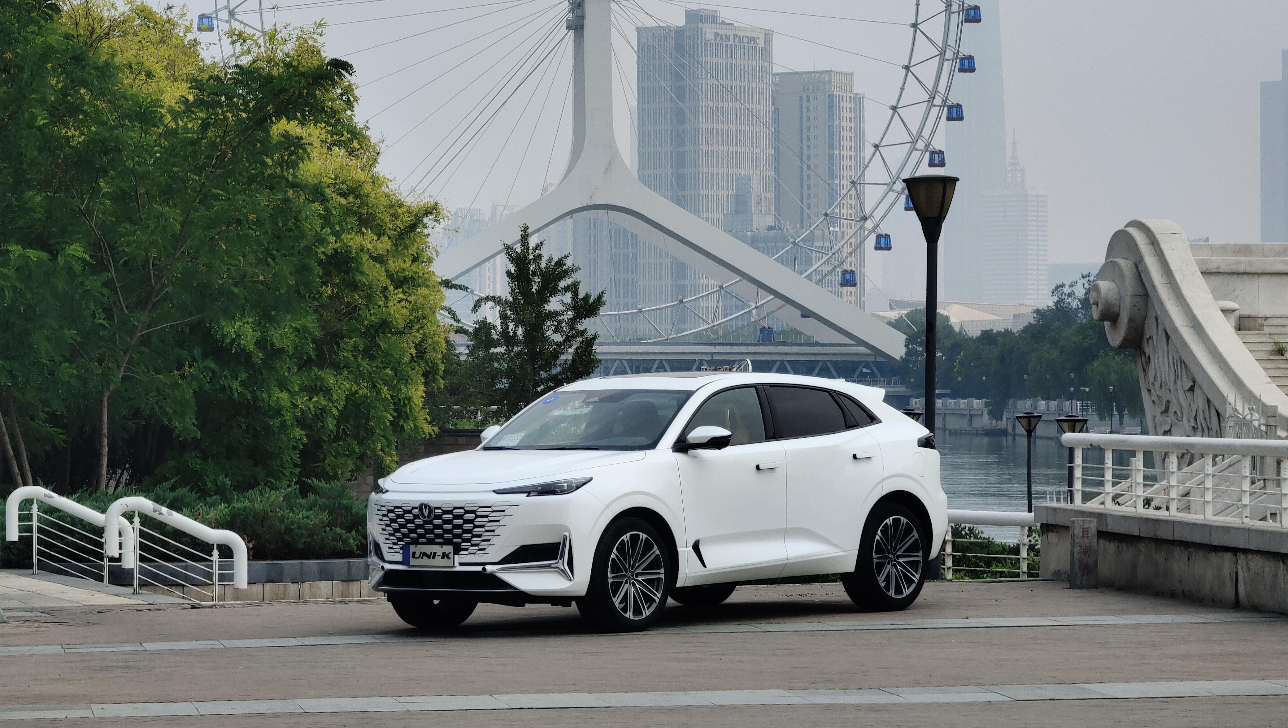 不到20万大五座中型SUV，长安UNI-K能跟冠道拼一拼吗？