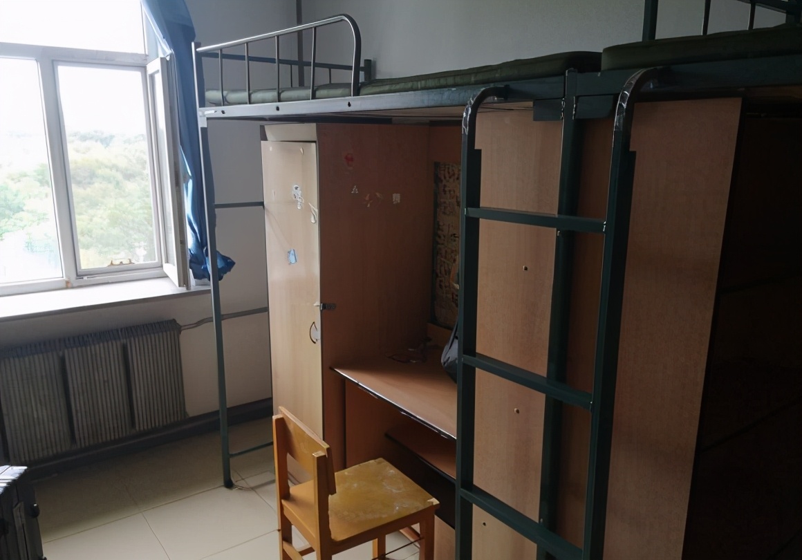 吉林大学怎么样?宿舍环境好不好?分数线高吗?