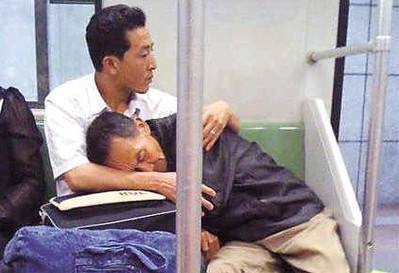 朱自清《背影》重温，网友：初中学此文无感，现在重读湿了眼眶