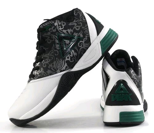 霍华德3代帕克4代巴蒂尔4代匹克当年拥有的球员签名鞋有巴蒂尔系列