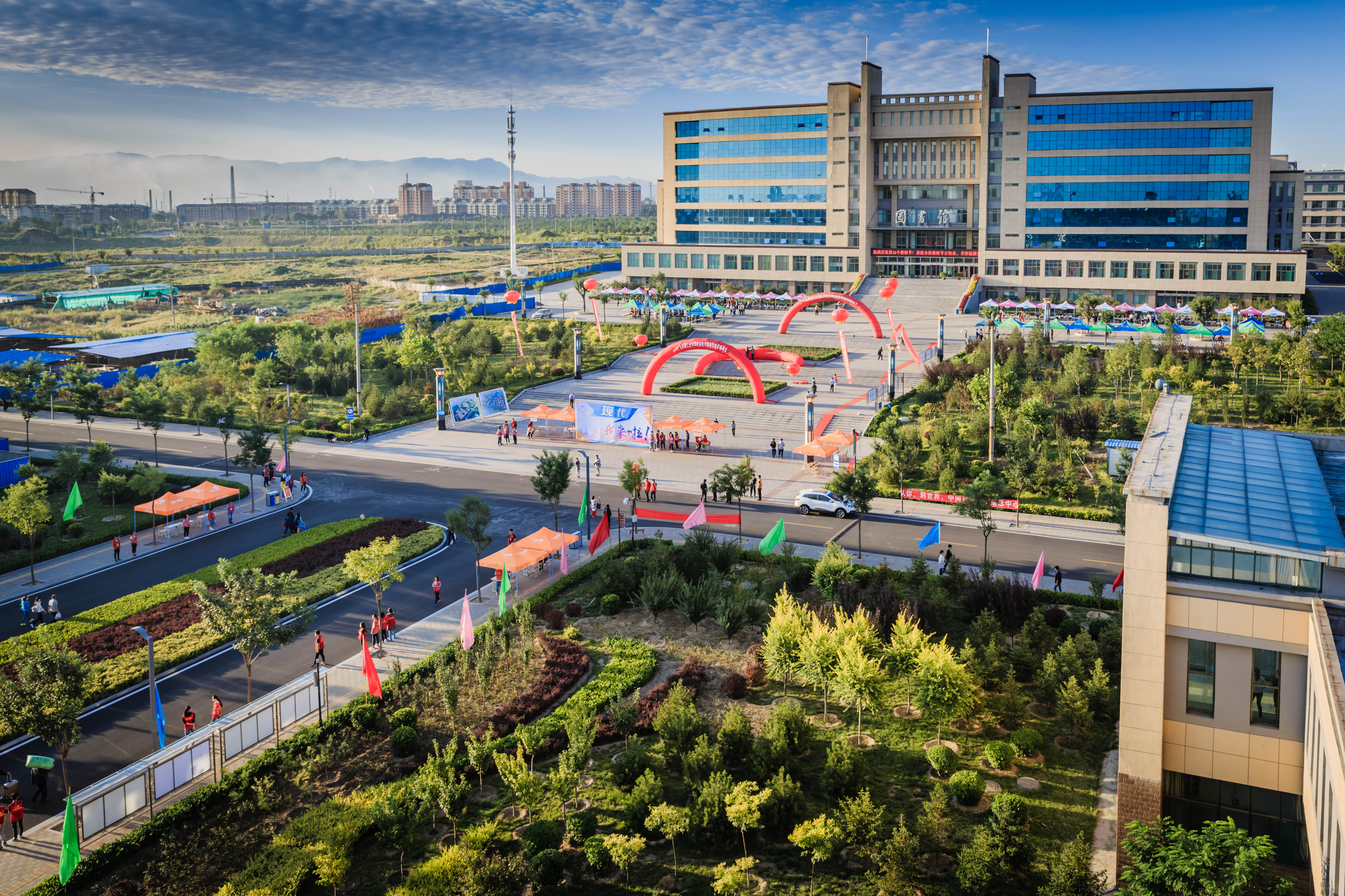 一锤定音！14省33所大学转设，独立学院退出历史舞台言之尚早