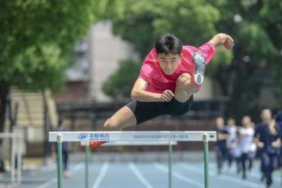 21年雅礼中学78人考上清北，教学风格独特，大多高中不敢轻易尝试