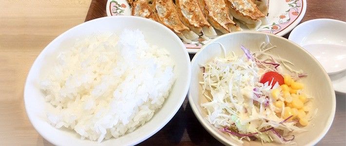 日本饺子套餐怎样搭配好(吃饺子配米饭？日本人奇怪的饮食)