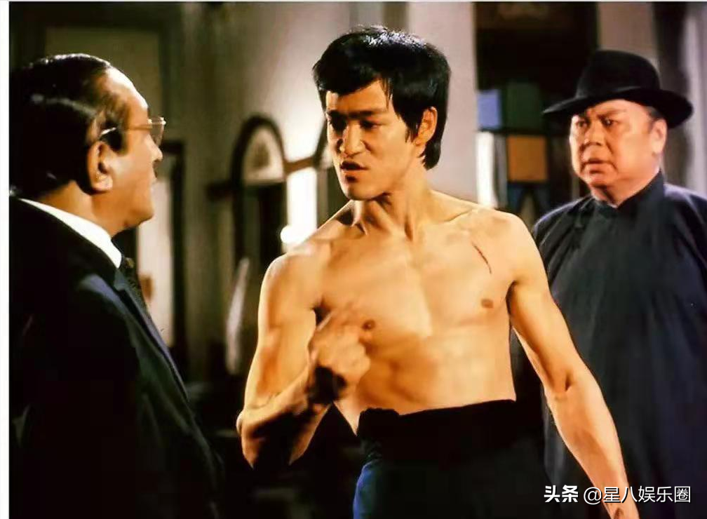 黄霑：一代音乐大师，追悼会万人合唱“千里我独行，不必相送”