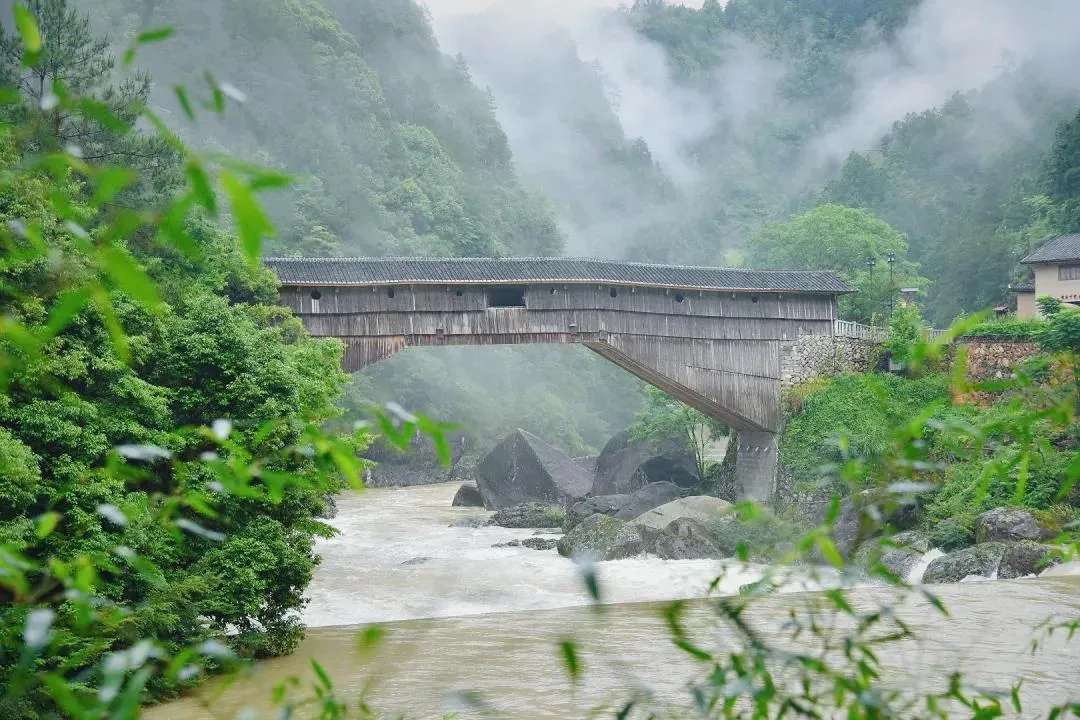 「宁德寿宁·梦龙天池」夏日避暑民宿，睡进湖光山色里