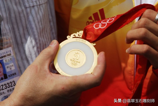 为什么我的黄金手镯会掉色