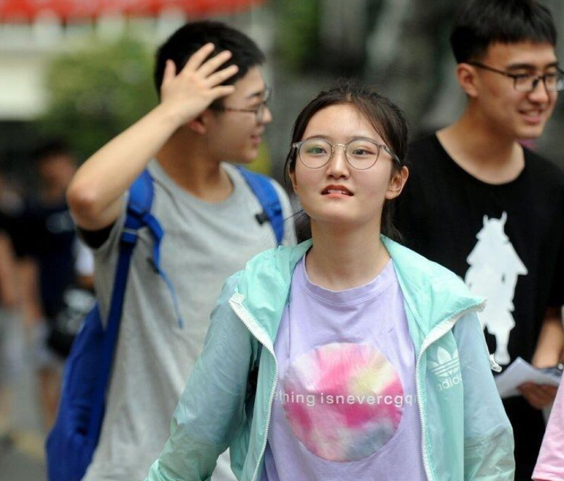 这4所二本大学荣升一本，分数线却变化不大，中等学生可捡漏