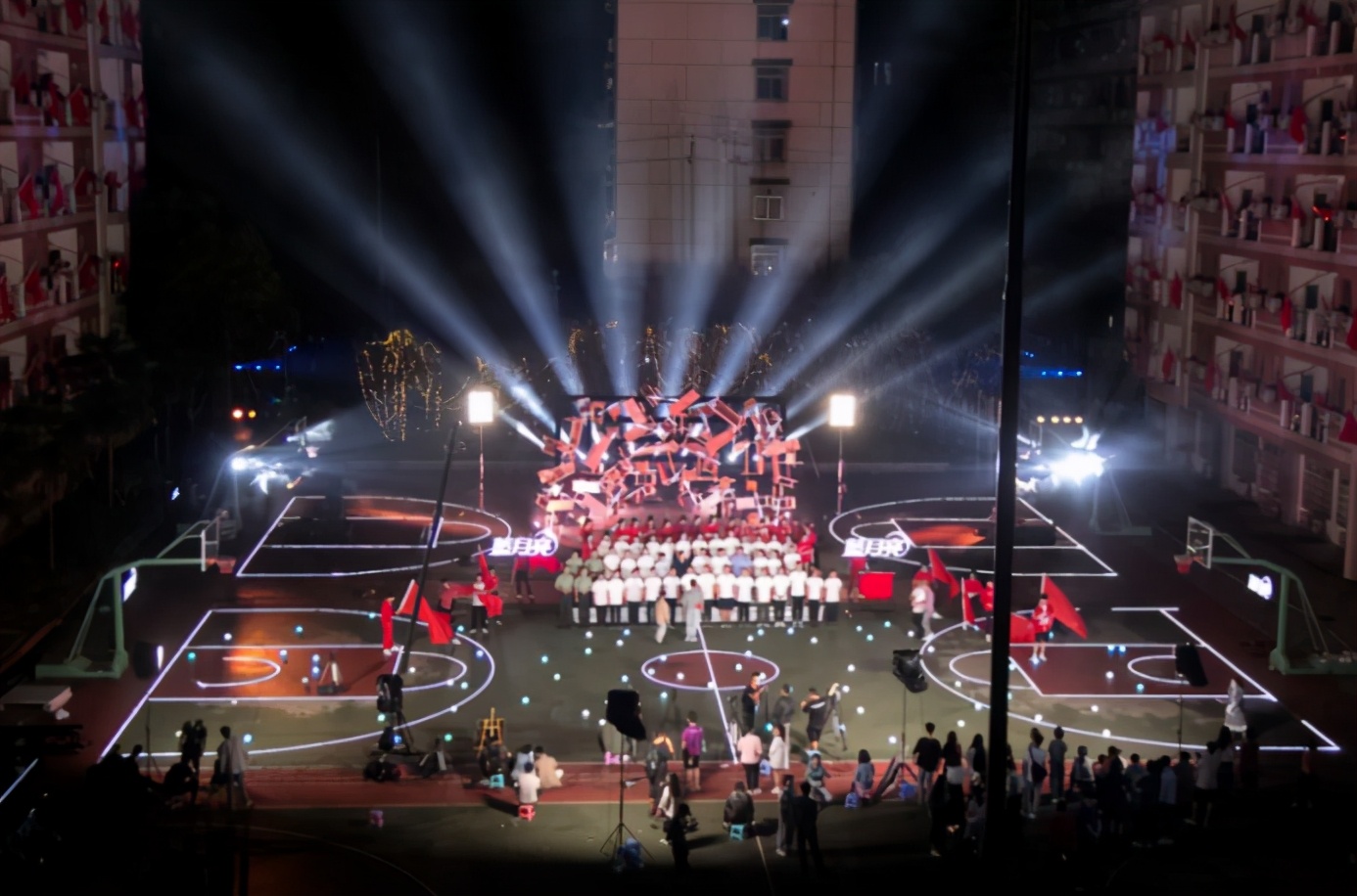 人民日报聚焦！湖南大学坐拥三条“地铁校车”，其中一条直达宿舍门口！