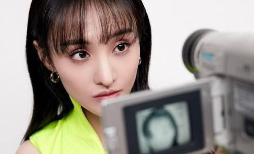 最近郑爽的新闻频频上热搜.2.