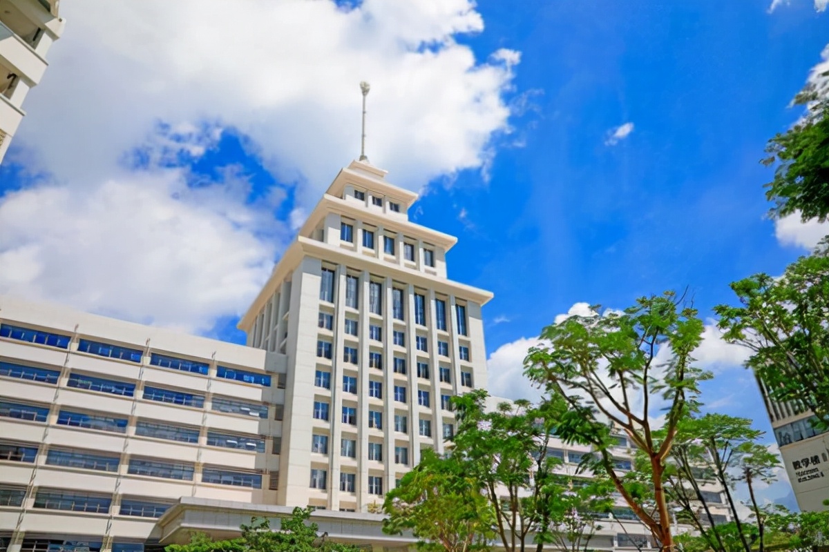 西安迎来“新突破”，汽车学院升级成大学，网友：有蓝翔名气大么